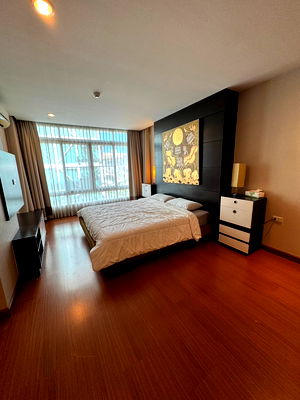 Condos for rent 700 Year Sports Arena Chiang Mai : The Unique @Nimman condo for rent 2bedrooms:  Tel. 082-3899314 (Boo)