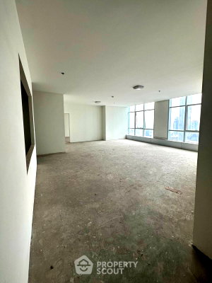 Condos for sale : 3-BR Condo 235 Sqm For Sale In Baan Sathorn Chaopraya, BTS Krung Thon Buri (ID 1917237)