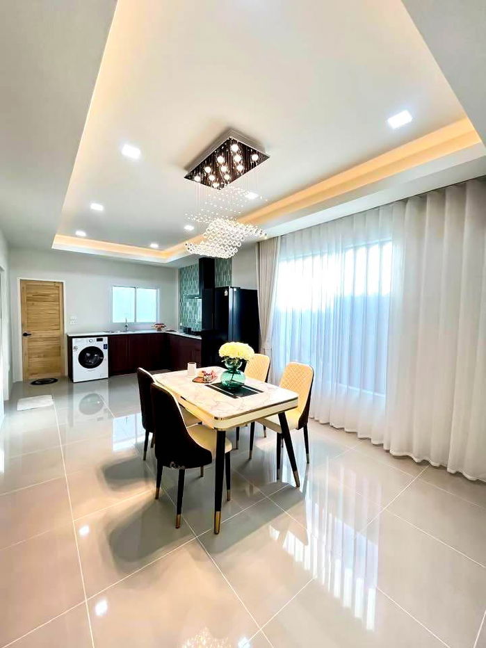 picture Corner Single House for Sale – Nern Plub Wan, East Pattaya - 2/10