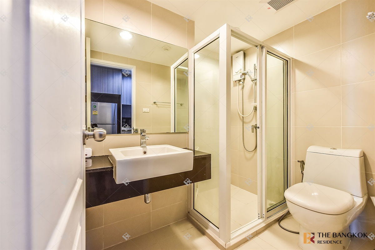 รูป Stylish unit, Great Location Belle Grand Rama 9 near MRT Rama 9 - รูปที่ 10/16