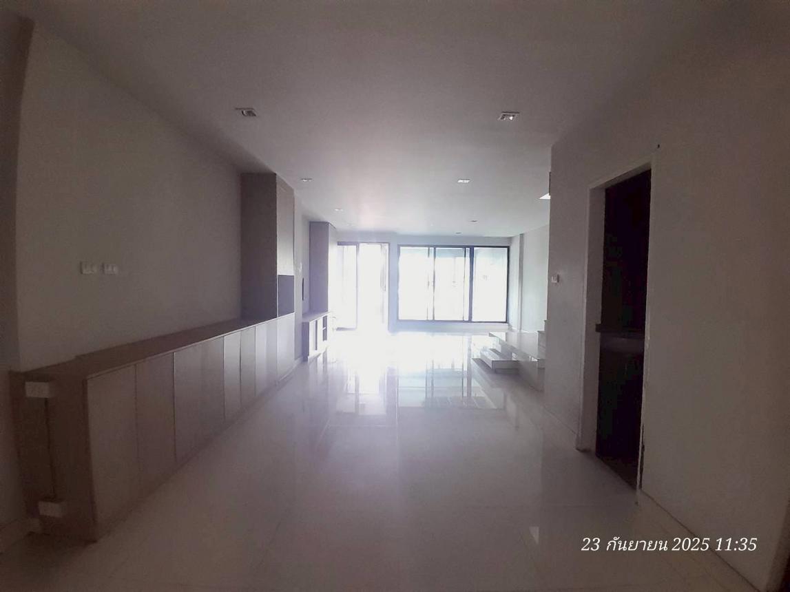 รูป ทาวน์เฮ้าส์ สำหรับขาย แกรนด์ ไอ ดีไซน์ วิภาวดี สีกัน เขตดอนเมือง กรุงเทพมหานคร - รูปที่ 18/32