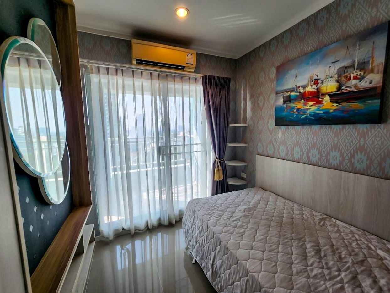 picture 2-Bed Sea View Condo for Sale at Lumpini Park Beach Jomtien - 7/12