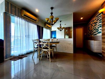 ขายคอนโด : 2-Bed Sea View Condo  for Sale at Lumpini Park Beach Jomtien