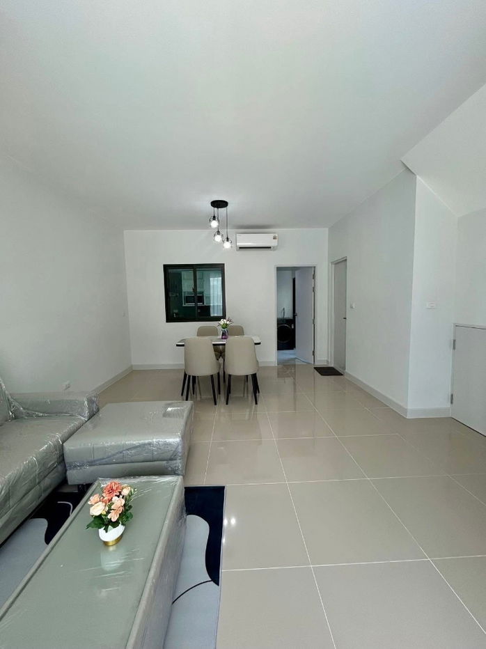 รูป ปล่อยเช่า บ้านโครงการ Pleno สุขุมวิท-บางนา 3 (บ้านใหม่)🥰     3 ห้องนอน 2 ห้องน้ำ 1 ห้องครัว  19.4ตารางวา 110 ตารางเมตร - รูปที่ 6/7