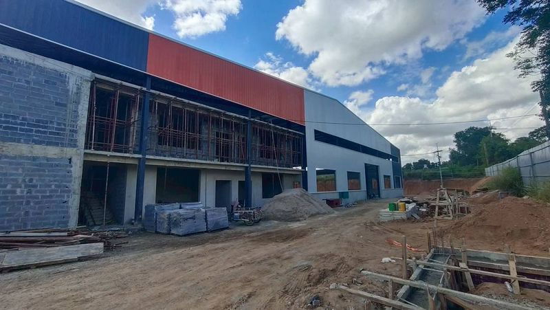 รูป ให้เช่าโรงงานสร้างใหม่ ทำเลดี  ใกล้WHA36 เขตนิคมพัฒนา ระยอง  - รูปที่ 2/13