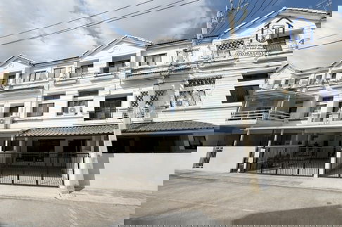 ขายทาวน์โฮม 3 ชั้น หมู่บ้านกลางเมือง รัชดา–เหม่งจ๋าย 1 ซอยสหการประมูล ใกล้ทางด่วน รถไฟฟ้าMRT