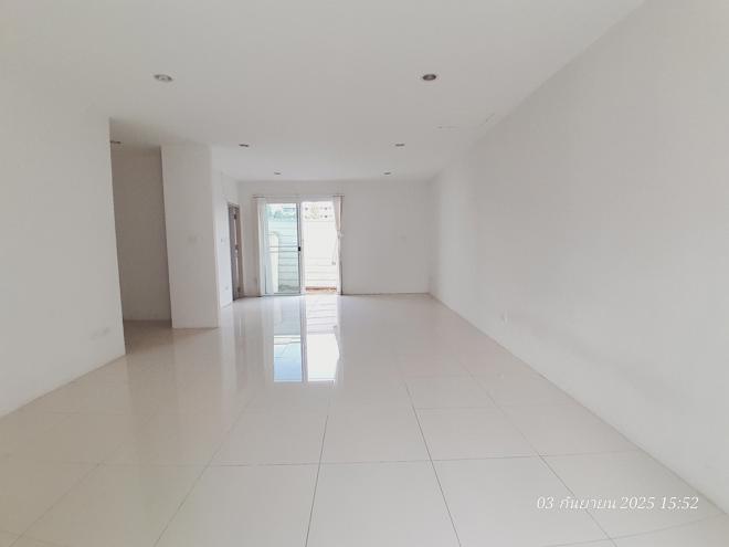 picture TOWN_HOUSE for sale  Khlong Sam Prawet Lat Krabang Bangkok - 2/26