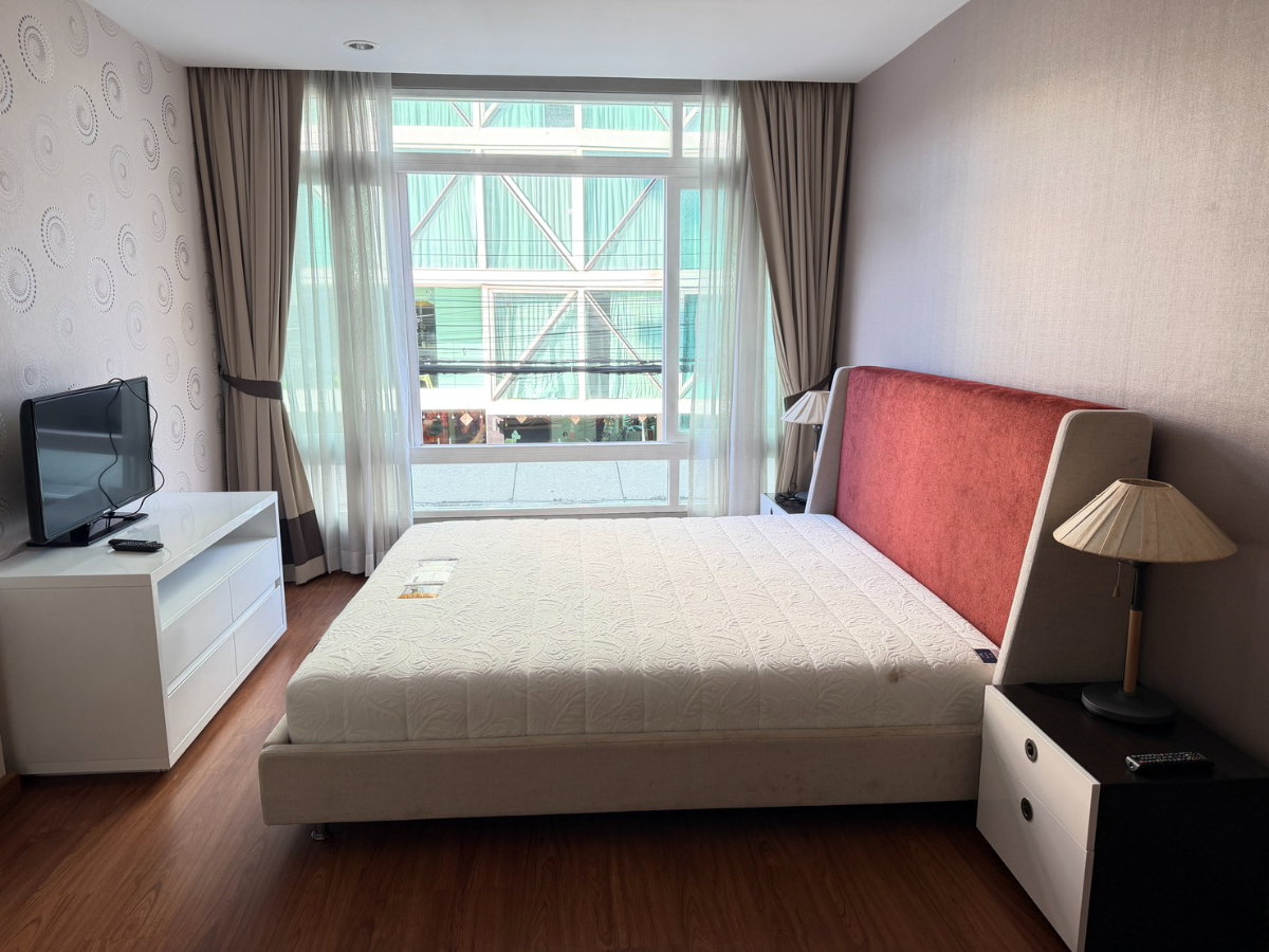 ให้เช่า คอนโด เดอะ ยูนีค นิมมาน 2ห้องนอนใหญ่ ใจกลางนิมมาน:  โทร 082-3899314 คุณบู