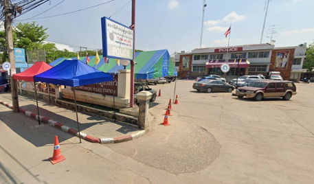 รูป ให้เช่าอาคารพาณิชย์ 3 ชั้น Lotus BigC ติดถนนใหญ่ ตลาดถนนคนเดินไนท์ สีคิ้ว 330 ม. 2 คูหา หัวมุม 52 ตร.วา. 2 นอน 2 น้ำ ตลาดสุขาภิบาล 2 - รูปที่ 6/8