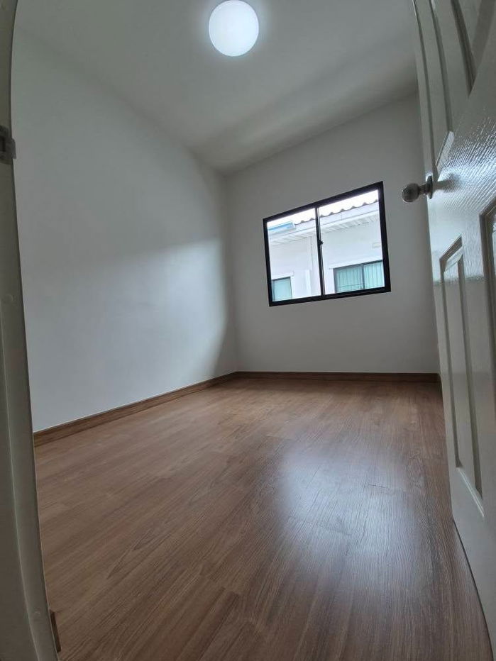 รูป 🏠 ขายบ้าน : Modi Villa Bangbuatong (โมดิ วิลล่า บางบัวทอง)   รหัสทรัพย์ | 📌 LNP-H717  - รูปที่ 14/16