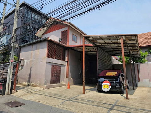 🏭 ให้เช่าคลังสินค้า / อาคารอเนกประสงค์ 2 ชั้น ลาดพร้าว ซอย 1 แยก 14 ใจกลางย่านธุรกิจและชุมชน พื้นที่ใช้สอยกว้างถึง 400 ตร.ม.