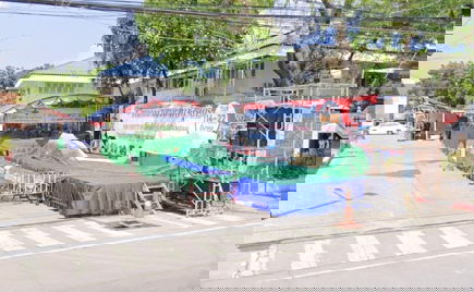 รูป ให้เช่าอาคารพาณิชย์ 3 ชั้น Lotus BigC ติดถนนใหญ่ ตลาดถนนคนเดินไนท์ สีคิ้ว 330 ม. 2 คูหา หัวมุม 52 ตร.วา. 2 นอน 2 น้ำ ตลาดสุขาภิบาล 2 - รูปที่ 7/8