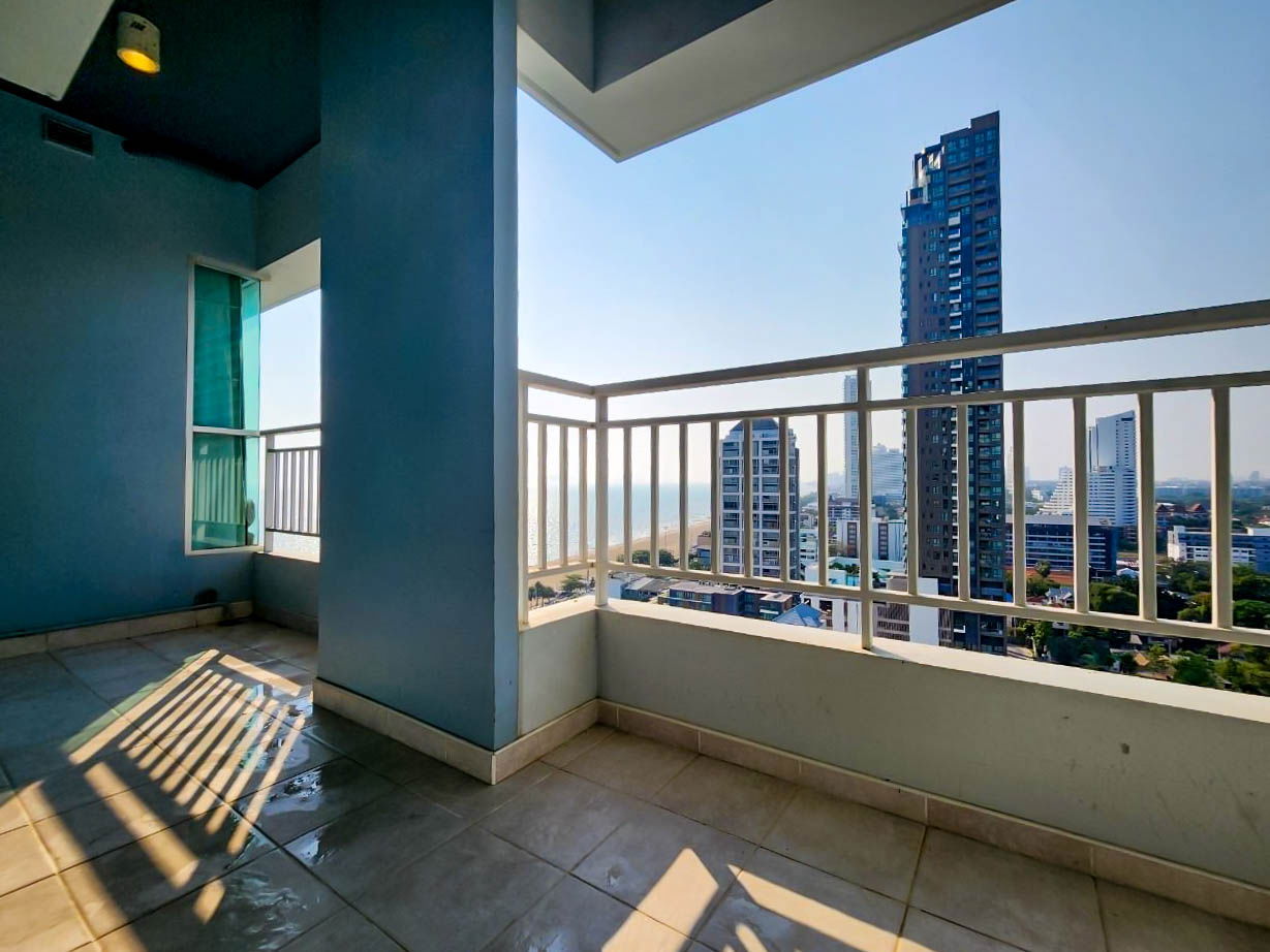 picture 2-Bed Sea View Condo for Sale at Lumpini Park Beach Jomtien - 12/12