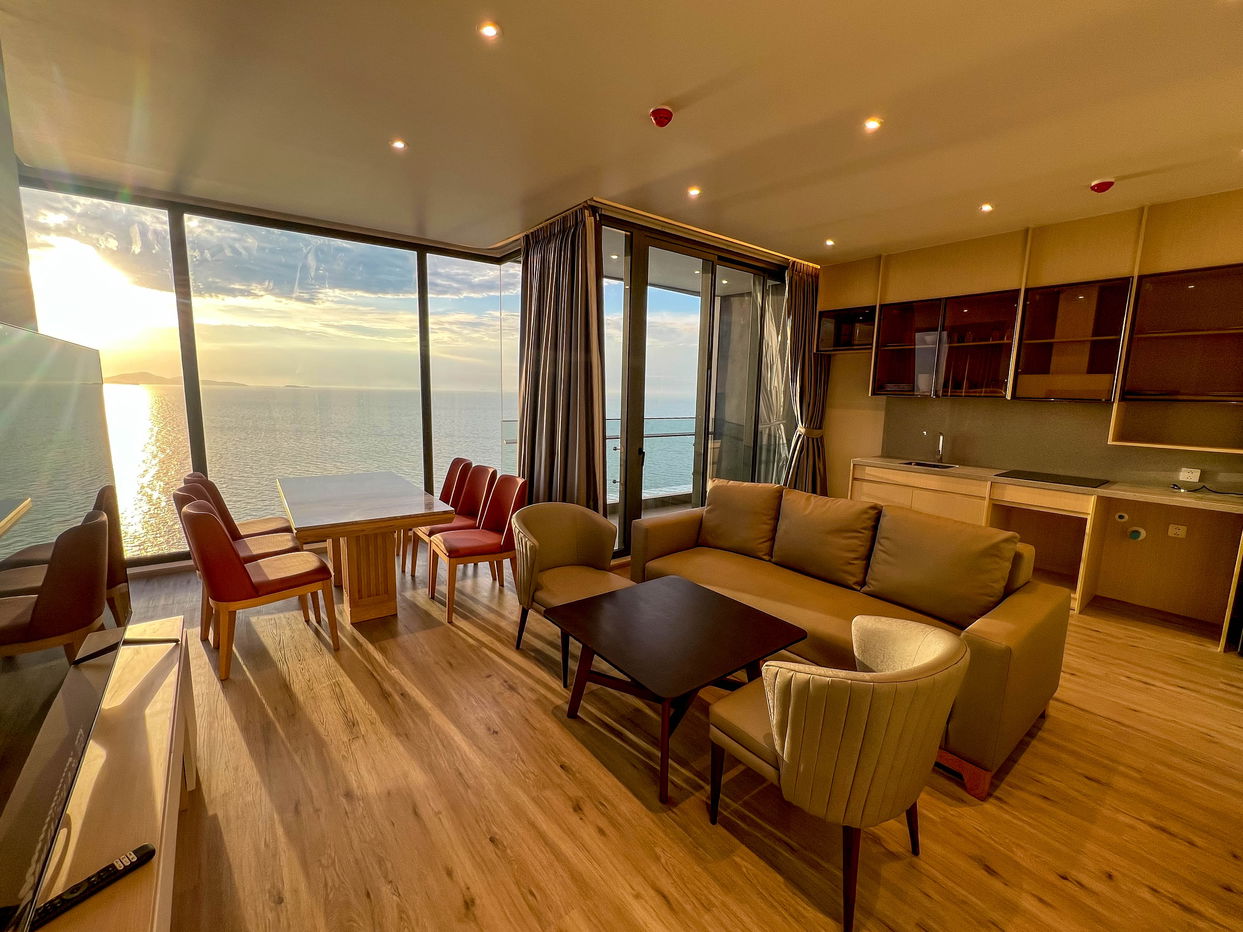 รูป Luxury Condominium 2 - Bed for Rent at Arom Wongamat - รูปที่ 1/13