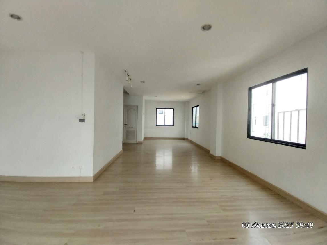 picture TOWN_HOUSE for sale Dok Mai Prawet Bangkok - 19/30