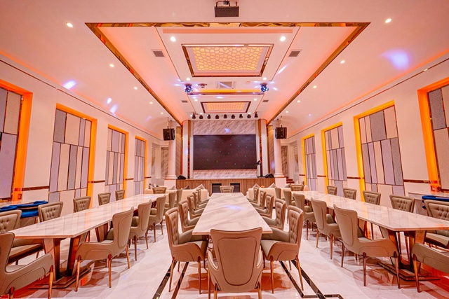 รูป 14นาที จากเซนทรัลปิ่นเกล้า ขายคฤหาสน์หรู 3ชั้น รวมชั้นใต้ดินจอดรถ super car 20คัน 2ไร่ 72ตรว. เต็มพื้นที่ ถ.อักษะ พุทธมณฑลสาย3 - รูปที่ 4/8