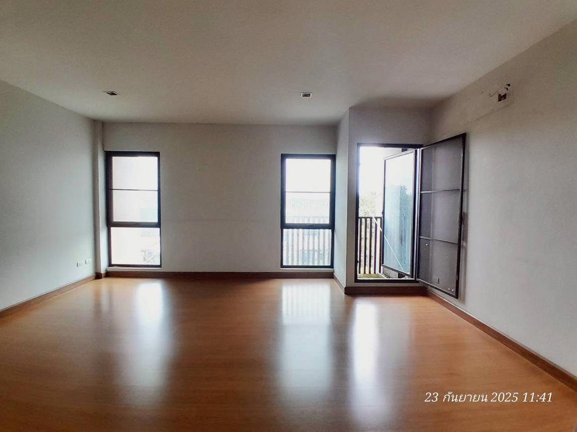 รูป ทาวน์เฮ้าส์ สำหรับขาย แกรนด์ ไอ ดีไซน์ วิภาวดี สีกัน เขตดอนเมือง กรุงเทพมหานคร - รูปที่ 27/32