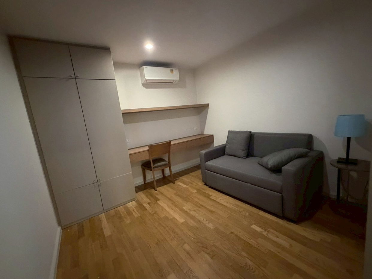 picture LTH13983 – Condo for Rent | Bangkok Garden Apartments | 240 sqm | 3+1 Beds 4 Baths | Near BTS Chong Nonsi | 95K/Month | คอนโดให้เช่า แบงค็อก การ์เด้น อพาร์ตเมนต์ - 1/10