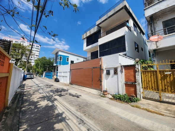 รูป ให้เช่า บ้านเดี่ยว 3 ชั้น 58 ตรว. ซอย ปุณณวิถี 31 สุขุมวิท101 ใกล้BTS ปุณณวิถี - รูปที่ 1/8