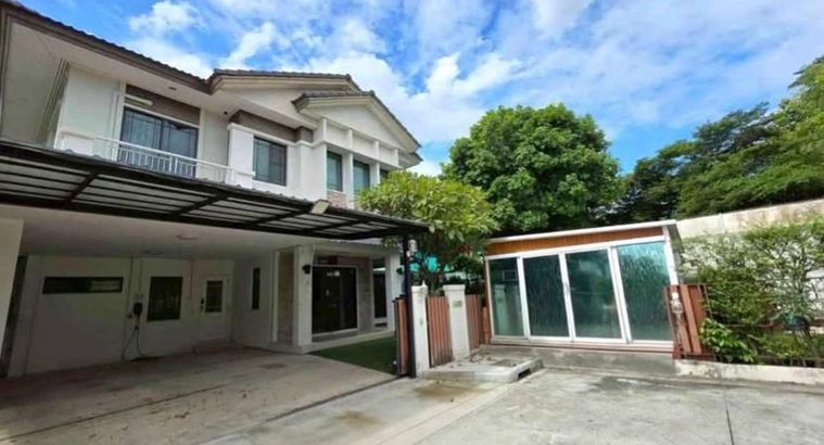 6-bed house for rent, 300 sqm, 87 sq wah, Mantana Lake Watcharapol