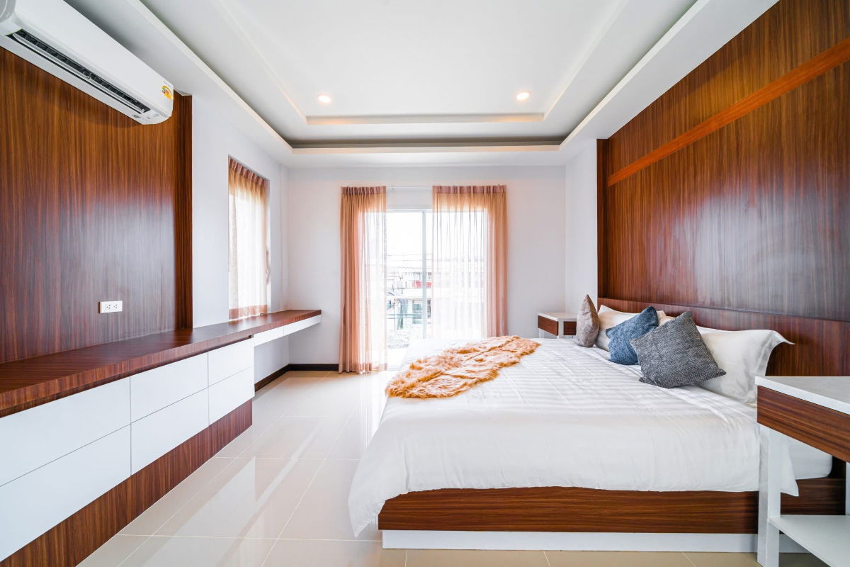 รูป พูลวิลล่า 2 ชั้น สำหรับขาย ในพัทยา – ย่านพระตำหนัก/เทพประสิทธิ์ ทำเลดีเยี่ยม ใกล้ทะเล ห้างสรรพสินค้า ตลาด และแหล่งไลฟ์สไตล์มากมาย - รูปที่ 12/32