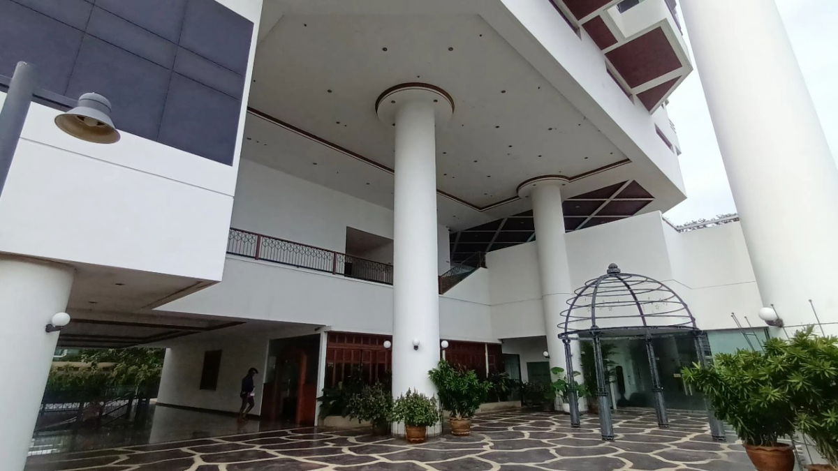 รูป ขายสลินธาราคอนโดมิเนียม พระราม 3 พร้อมเฟอร์นิเจอร์ 5 ห้องนอน 4 ห้องน้ำ เนื้อที่ 290 ตรม. ราคา 22 ลบ. - รูปที่ 24/33