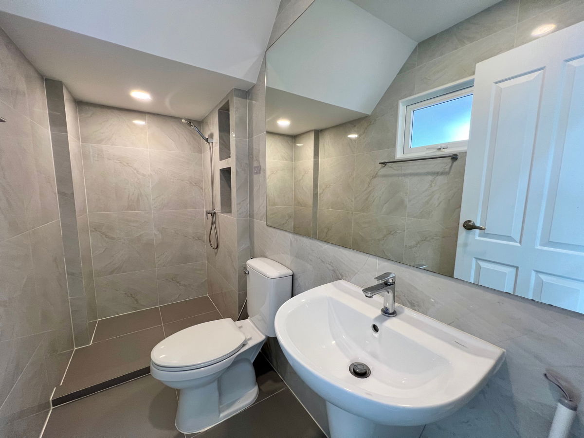 รูป ขายบ้านเดี่ยวหรู Grandio แกรนดิโอ รามอินทรา วงแหวน ตกแต่ง Built in สวยจัดเต็ม พร้อมอยู่ ใกล้ทางด่วน ฉลองรัช เลียบด่วน เอกมัย รามอินทรา - รูปที่ 23/51