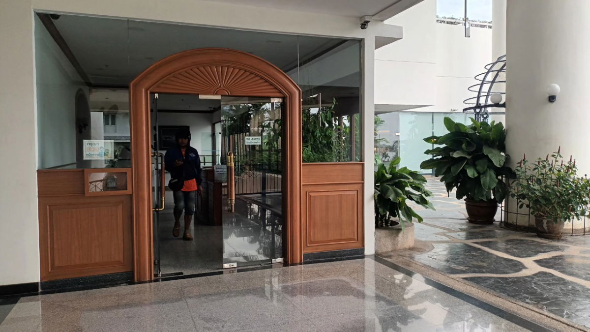 รูป ขายสลินธาราคอนโดมิเนียม พระราม 3 พร้อมเฟอร์นิเจอร์ 5 ห้องนอน 4 ห้องน้ำ เนื้อที่ 290 ตรม. ราคา 22 ลบ. - รูปที่ 32/33