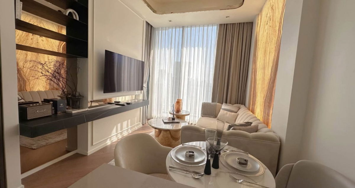 รูป ST445 ปล่อยเช่า คอนโดลักชัวรีใจกลางชิดลม 28 Chidlom (ทเวนตี้เอท ชิดลม) ห้องใหม่ ตกแต่งเสร็จ พร้อมเข้าอยู่ - รูปที่ 3/9