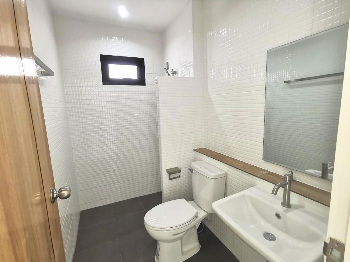 รูป 🏡 ขายบ้านสร้างใหม่ ทำเลดี "คีรี ห้วยกะปิ - บางแสน" 🌿 - รูปที่ 10/10