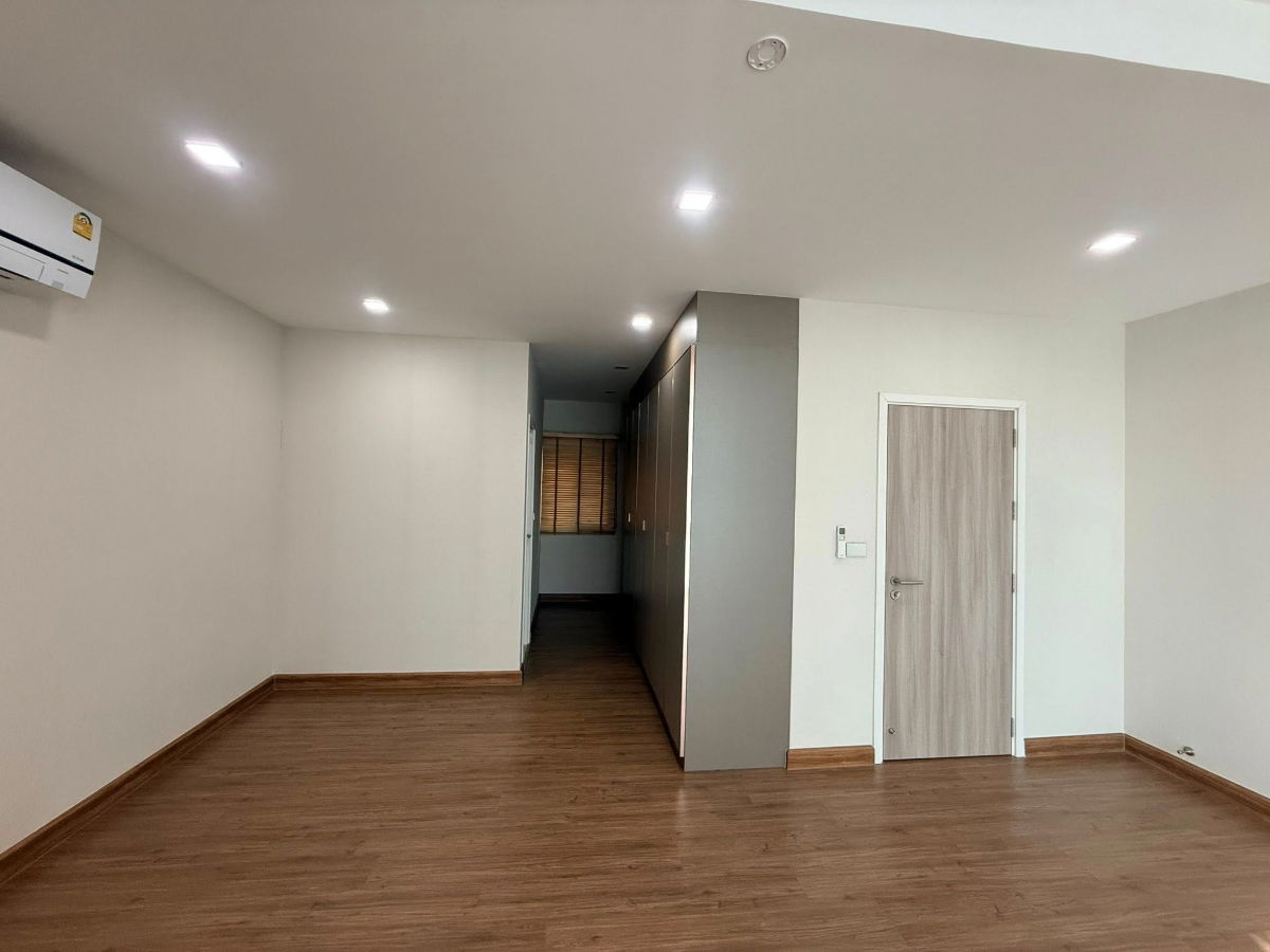 รูป OP02019 - Patio Pattanakarn : BTS Ekkamai - รูปที่ 7/10