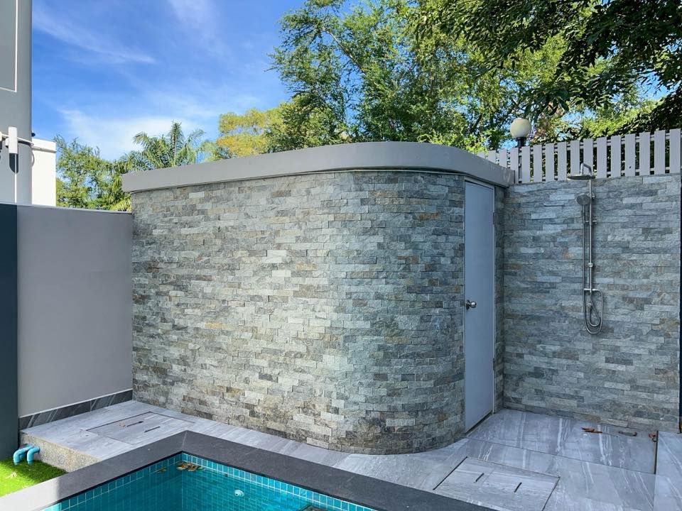 รูป ขายบ้านหรูพัทยา ทำเลทอง ใกล้อ่างเก็บน้ำมาบประชัน ที่สุดของความเป็นส่วนตัว ดีไซน์ทันสมัย ตอบโจทย์ไลฟ์สไตล์ไฮเอนด์ - รูปที่ 34/35