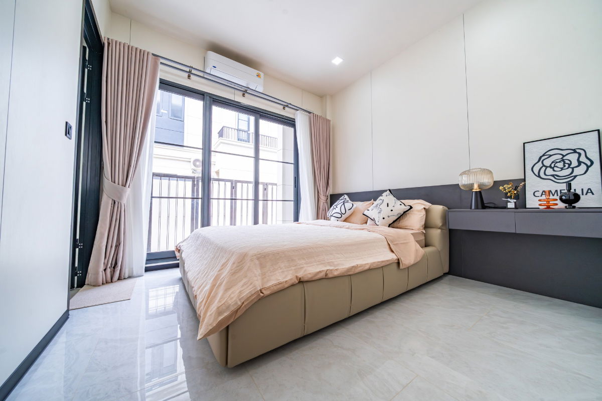 รูป ขายพูลวิลล่าหรูพัทยาเหนือ 2 ชั้น หลังใหญ่ ตกแต่งหรูหรา ในหมู่บ้านที่เงียบสงบและเป็นส่วนตัว เดินทางสะดวก ติดมอเตอร์เวย์ เหมาะทั้งอยู่อาศัยเองหรือลงทุน - รูปที่ 5/15