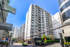 logo project Grand Ville House 1