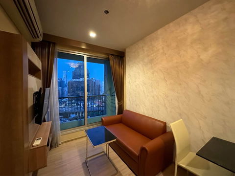 RS4317 Condo for rent, Rhythm Sathorn 21, near BTS Saphan Taksin and BTS Surasak.