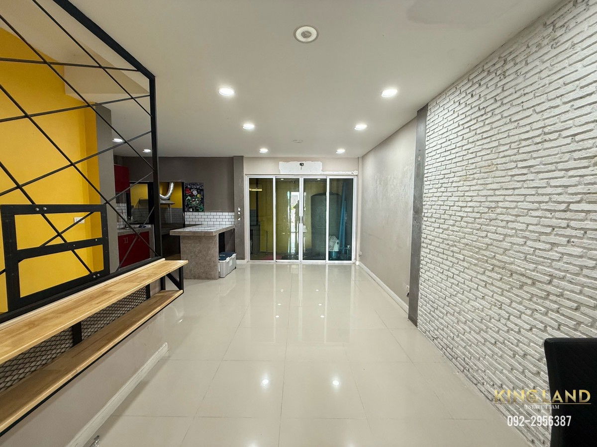 รูป #ให้เช่าและปล่อยขาย ทาวน์โฮมออฟฟิศ 2 ชั้น ทำเลรามอินทรา – หมู่บ้าน I-Design วงแหวน-รามอินทรา - รูปที่ 2/18