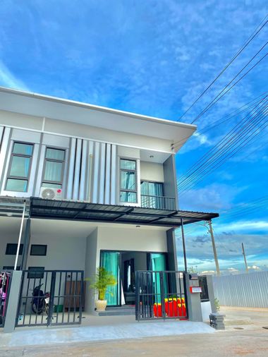  บ้านพร้อมอยู่ 📍 ตรงข้ามโรบินสัน เดินทางไม่ถึง 3 นาที