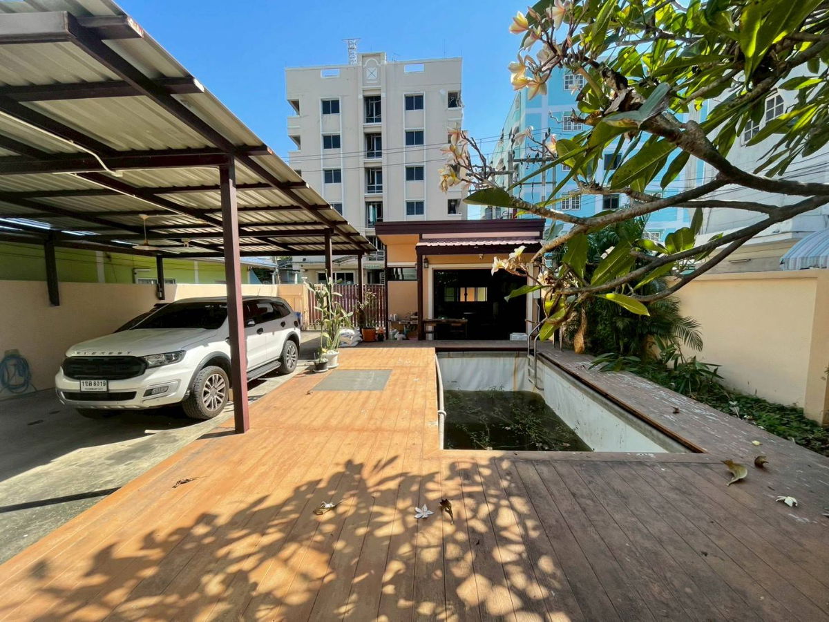 รูป 🏡 ขายบ้านเดี่ยวหลังใหญ่ 2 ชั้น ใกล้สนามบินดอนเมือง ✈️ ✨ มีสระว่ายน้ำในตัวบ้าน 🚆 ใกล้ BTS คูคต - รูปที่ 5/12