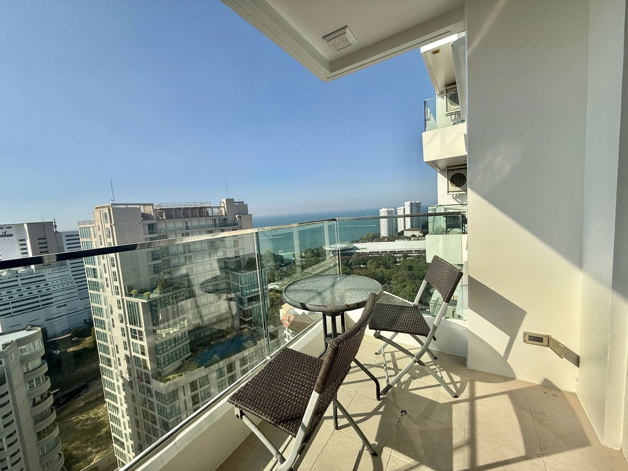 picture The Cliff Cozy Beach Condo for Sale at Pratumnak, Pattaya - 9/11