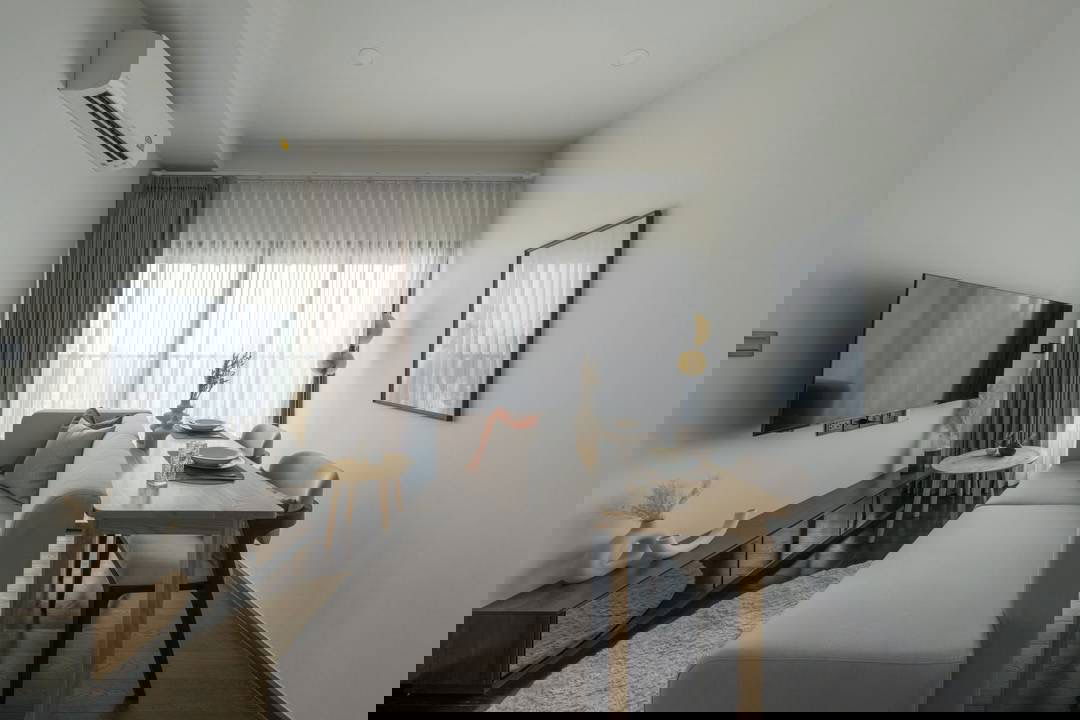 picture Renting Park origin thinglor 2bed ready to move in - 8/18