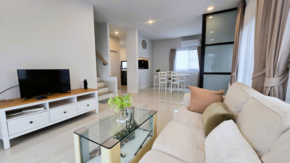 รูป ปล่อยเช่า!! บ้านสไตล์อังกฤษเรียบหรู พร้อมสังคมคุณภาพ โครงการ บริทาเนีย บางนา-สุวรรณภูมิ กม.26 หมู่บ้านหรู แต่งครบ ตอบโจทย์ทุกไลฟ์สไตล์ - รูปที่ 4/20