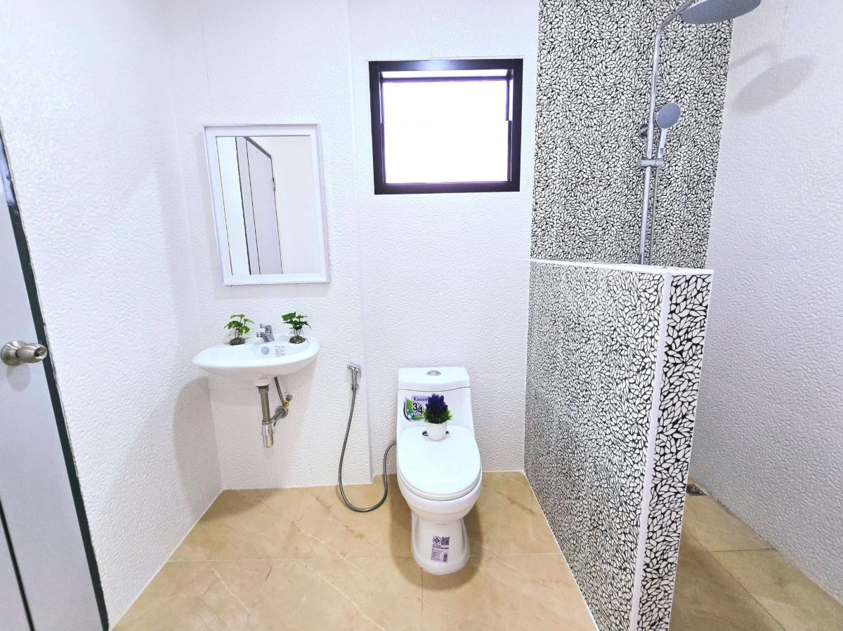 รูป 🏡 ขายบ้านเดี่ยว 2 ชั้น รีโนเวทใหม่   📍 🦁 ใกล้ ซาฟารีเวิลด์   ✨ พร้อมเข้าอยู่ ทำเลดี เดินทางสะดวก - รูปที่ 9/16