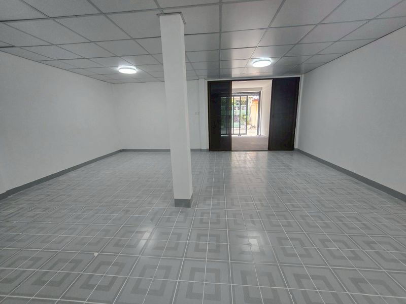 รูป  ให้เช่าทาวน์เฮ้าส์ 2 ชั้น ซอยประชาราษฎร์บำเพ็ญ 16 แยก 3  - รูปที่ 6/20