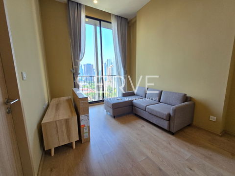 🔥ราคาดีๆ 30K🔥 - ห้องมุม 1 นอน 46.28 ตร.ม. ชั้นสูง 15+ คอนโดใจกลางอโศก ทำเลดี BTS อโศก & MRT สุขุมวิท 550 ม. ที่คอนโด Noble BE19 / ให้เช่าคอนโด