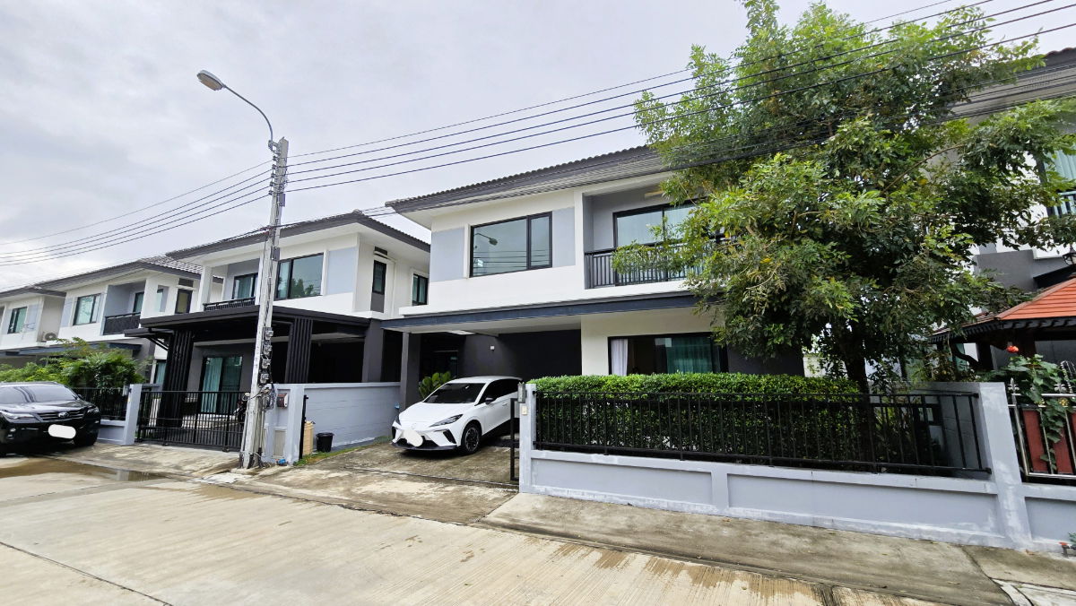 รูป ปล่อยเช่า!! บ้านสไตล์อังกฤษเรียบหรู พร้อมสังคมคุณภาพ โครงการ บริทาเนีย บางนา-สุวรรณภูมิ กม.26 หมู่บ้านหรู แต่งครบ ตอบโจทย์ทุกไลฟ์สไตล์ - รูปที่ 19/20