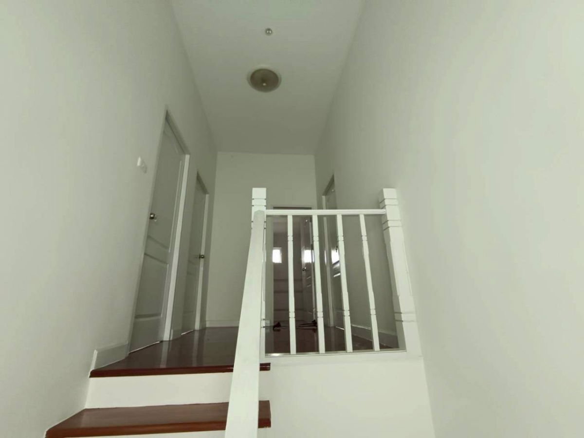 รูป ขายบ้านเดี่ยว 2 ชั้น หลังมุม หมู่บ้านปิยวรารมย์ 4 สภาพสวยใหม่ ไม่เคยมีคนอยู่ บรรยากาศเงียบสงบ ร่มรื่น - รูปที่ 15/15