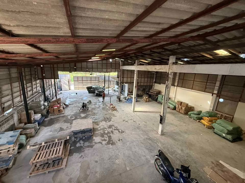 picture rent warehouse area 450 sqm. at Soi NaKornLung8 - 2/12