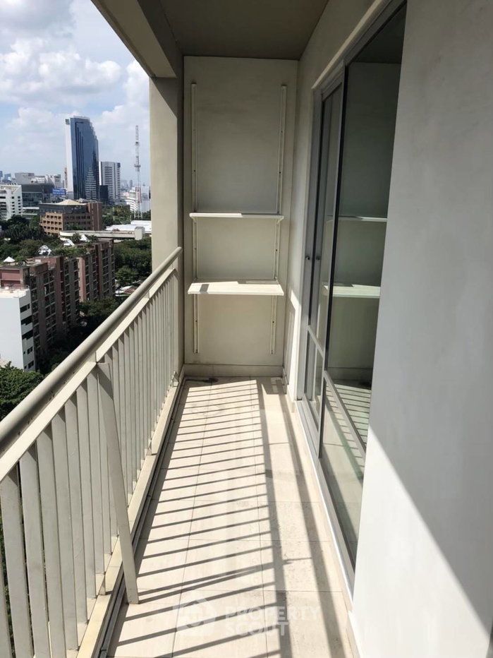 รูป คอนโด 2 ห้องนอน 70 ตร.ม. ชั้นสูง ให้เช่า ลุมพินี เพลส พระราม 9–รัชดา ใกล้ MRT พระราม 9 (ID 699712) - รูปที่ 4/12
