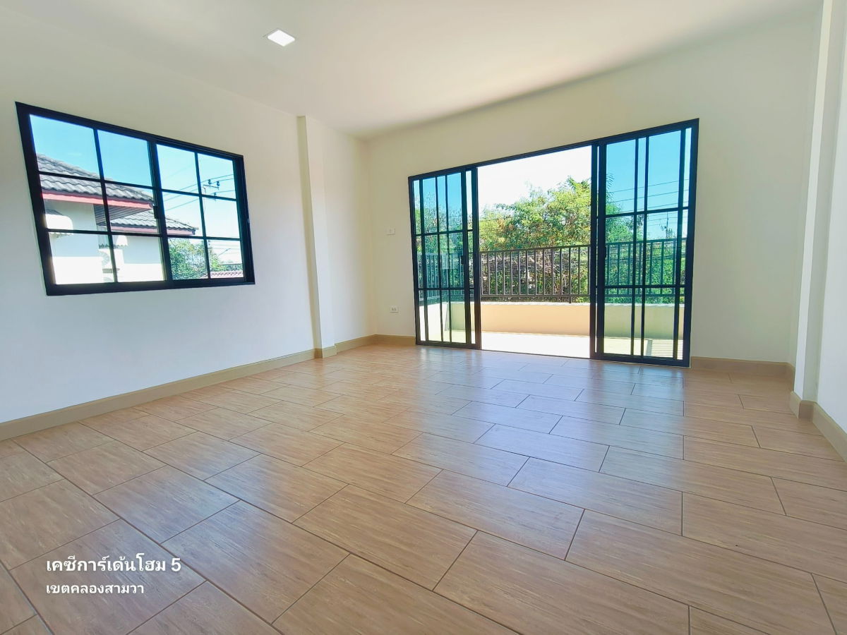 รูป บ้านเดี่ยว เนื้อที่ 73.3 ตรว. 5 ห้องนอน ทำเล มีนบุรี คลองสามวา เคซีการ์เด้นโฮม 5  นัดชมบ้าน 085-318-6868 คุณวา - รูปที่ 28/30