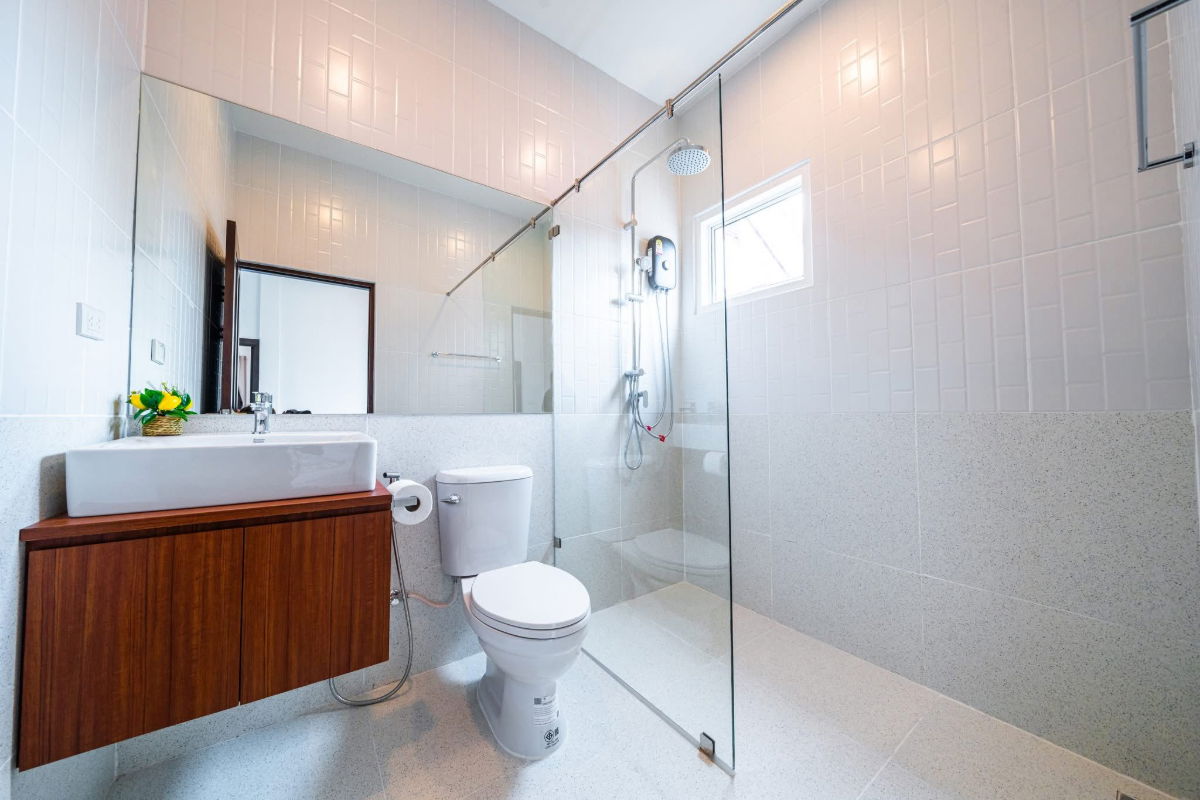 รูป พูลวิลล่า 2 ชั้น สำหรับขาย ในพัทยา – ย่านพระตำหนัก/เทพประสิทธิ์ ทำเลดีเยี่ยม ใกล้ทะเล ห้างสรรพสินค้า ตลาด และแหล่งไลฟ์สไตล์มากมาย - รูปที่ 29/32